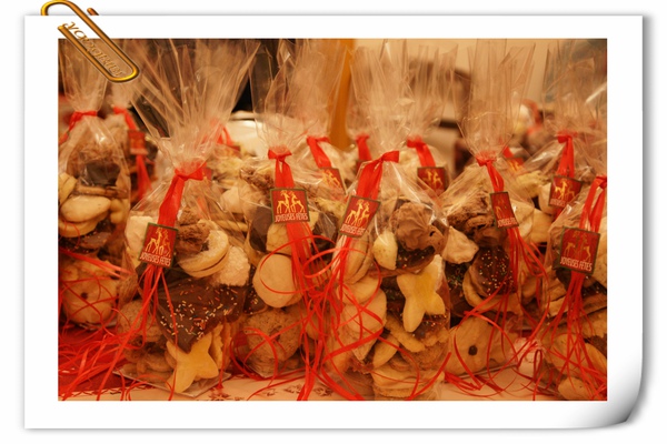 Biscuit 2.jpg Biscuit 2.jpg